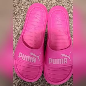 Puma slides